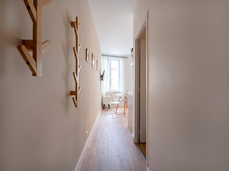 Le Coquet Des Trois-Maisons Avec Parking Privatif Nancy Exterior photo